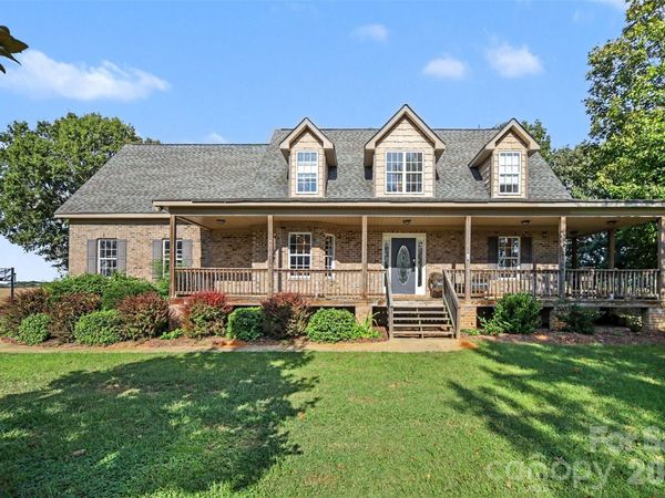 3634 New Town Road , Waxhaw, NC 28173