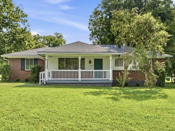 2400 Sandy Dr , Nashville, TN 37216