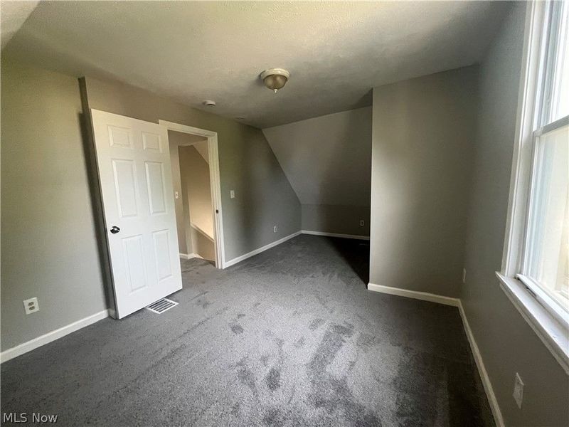 7704 Brinsmade Avenue, Cleveland, OH 44102 Photo 22