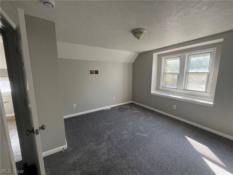 7704 Brinsmade Avenue, Cleveland, OH 44102 Photo 25