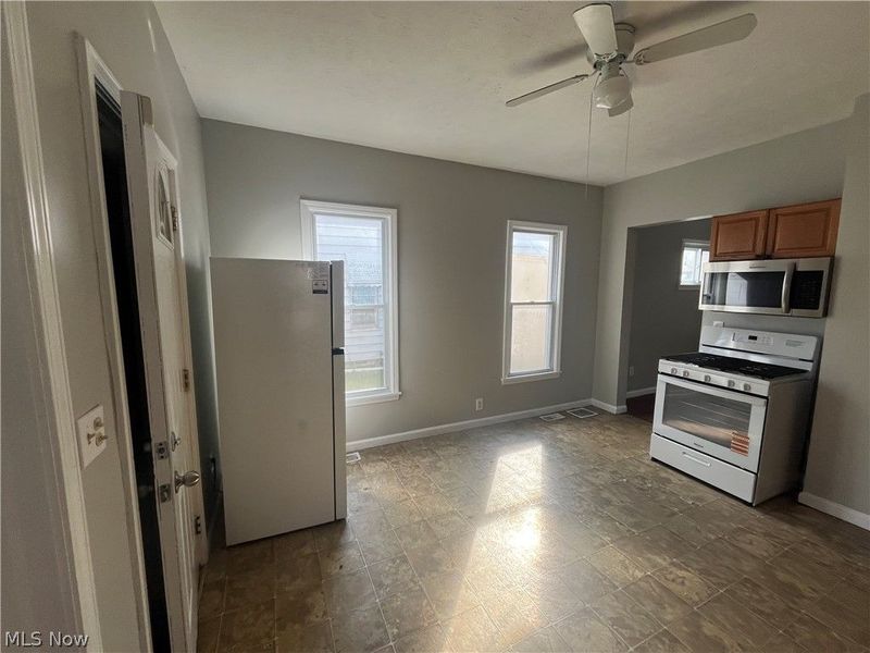 7704 Brinsmade Avenue, Cleveland, OH 44102 Photo 8