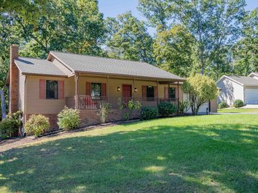 2571 OAK GROVE, MCGAHEYSVILLE, VA 22840