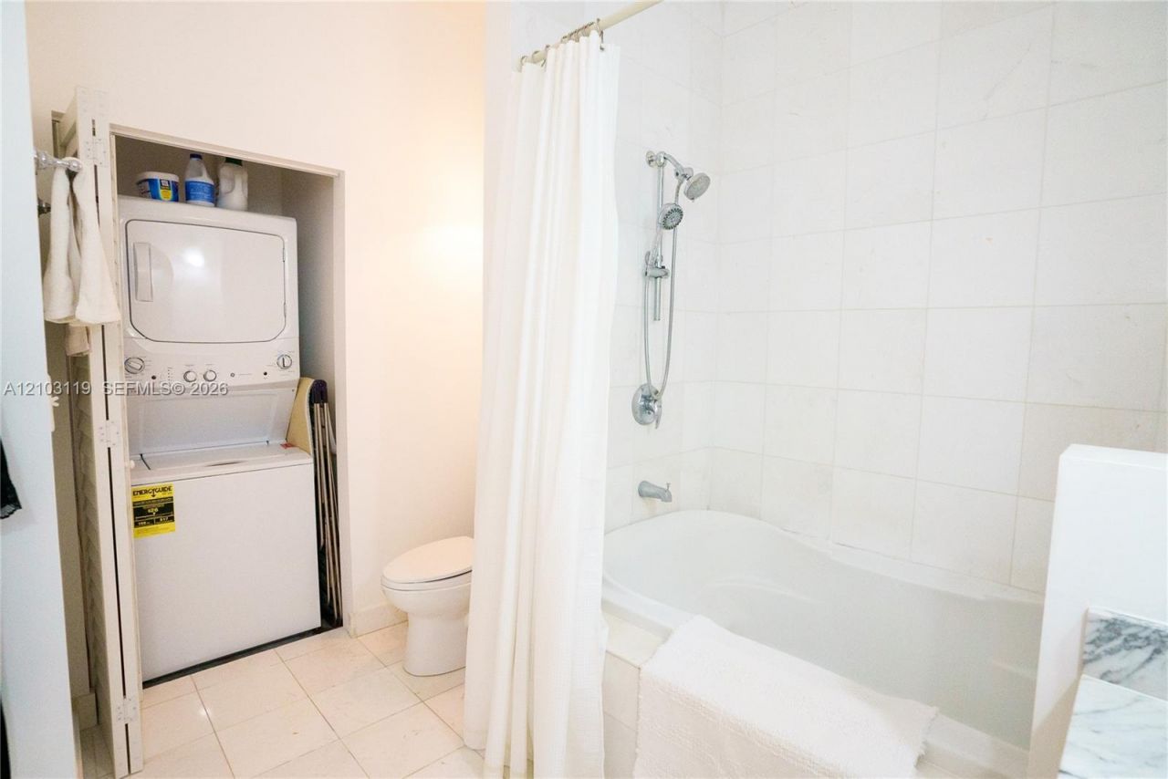 2001 Meridian Ave , Unit 516, Miami Beach, FL 33139 Photo