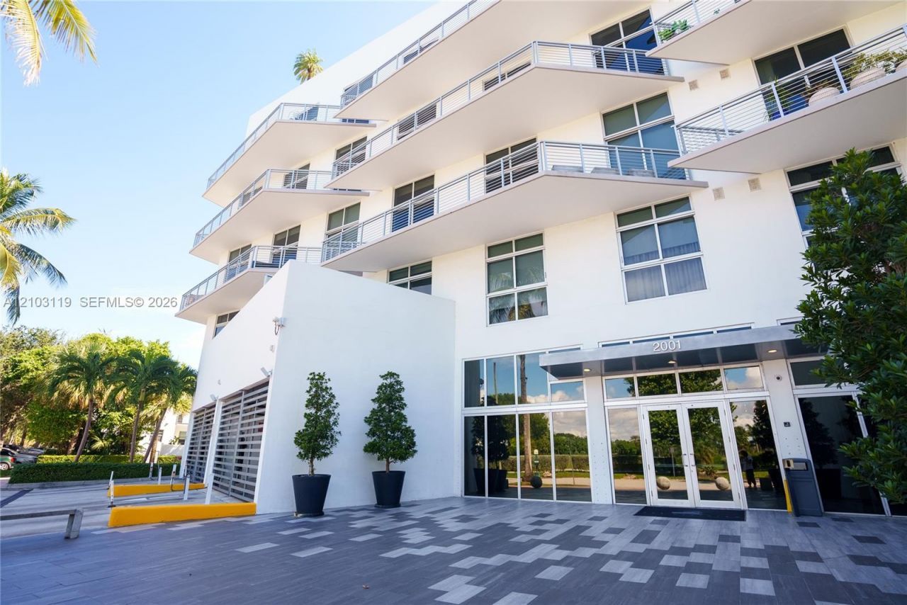 2001 Meridian Ave , Unit 516, Miami Beach, FL 33139 Photo