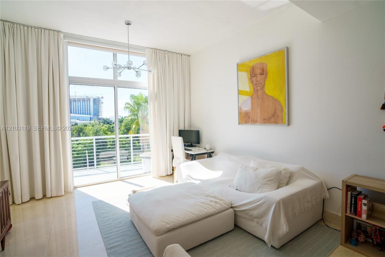 2001 Meridian Ave , Unit 516, Miami Beach, FL 33139 Photo