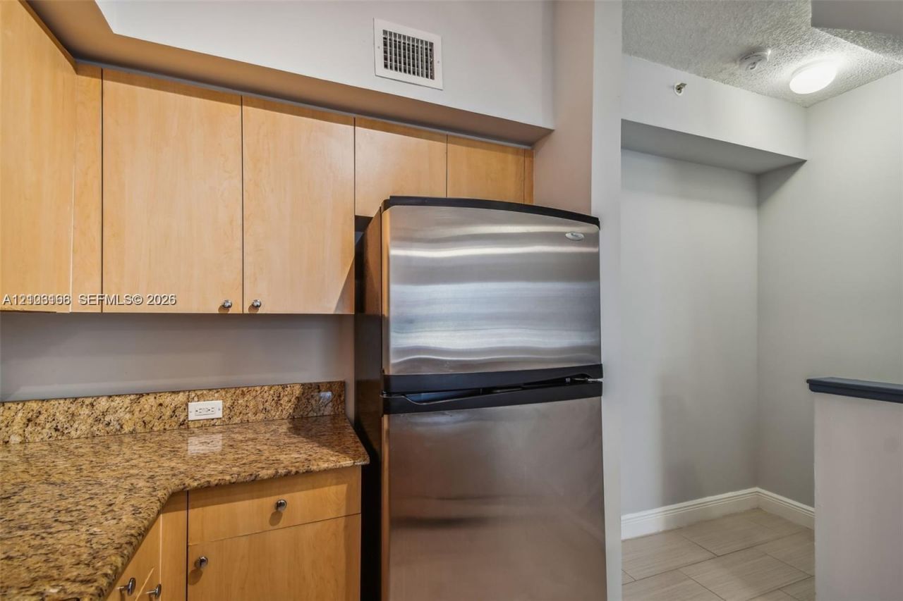 2945 NE 185th St , Unit 1407, Aventura, FL 33180 Photo