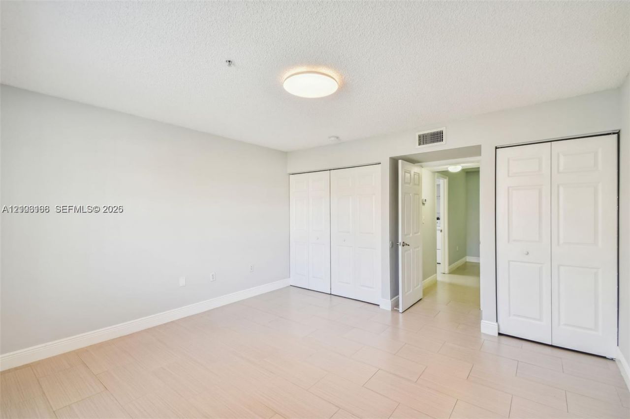 2945 NE 185th St , Unit 1407, Aventura, FL 33180 Photo