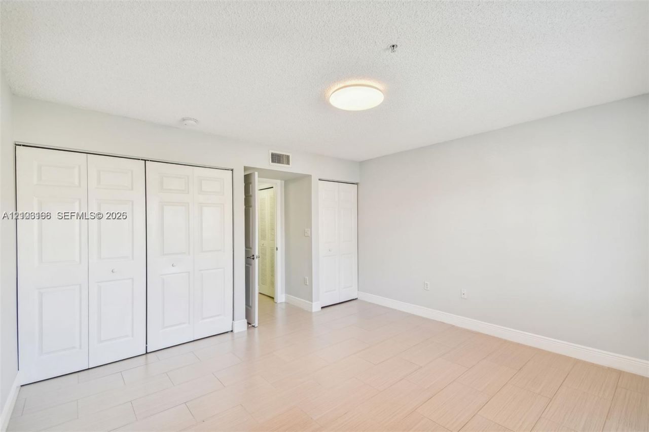 2945 NE 185th St , Unit 1407, Aventura, FL 33180 Photo