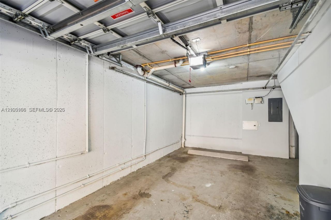 2945 NE 185th St , Unit 1407, Aventura, FL 33180 Photo