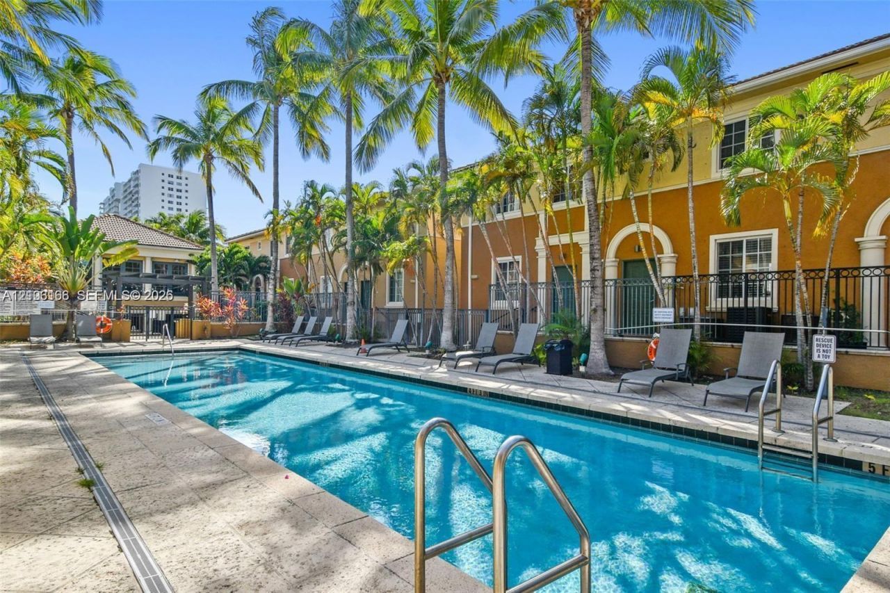 2945 NE 185th St , Unit 1407, Aventura, FL 33180 Photo