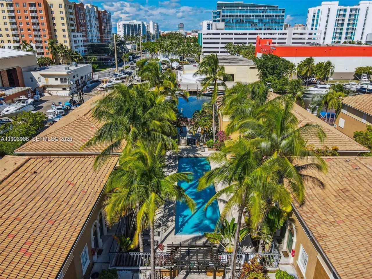 2945 NE 185th St , Unit 1407, Aventura, FL 33180 Photo