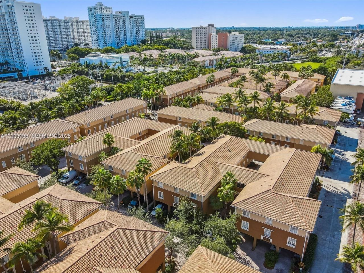2945 NE 185th St , Unit 1407, Aventura, FL 33180 Photo