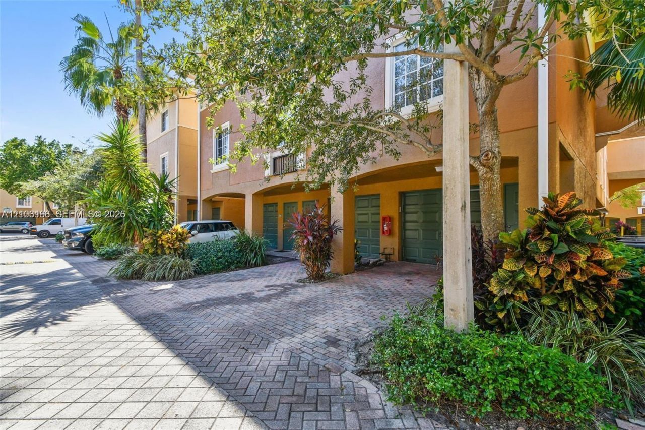 2945 NE 185th St , Unit 1407, Aventura, FL 33180 Photo