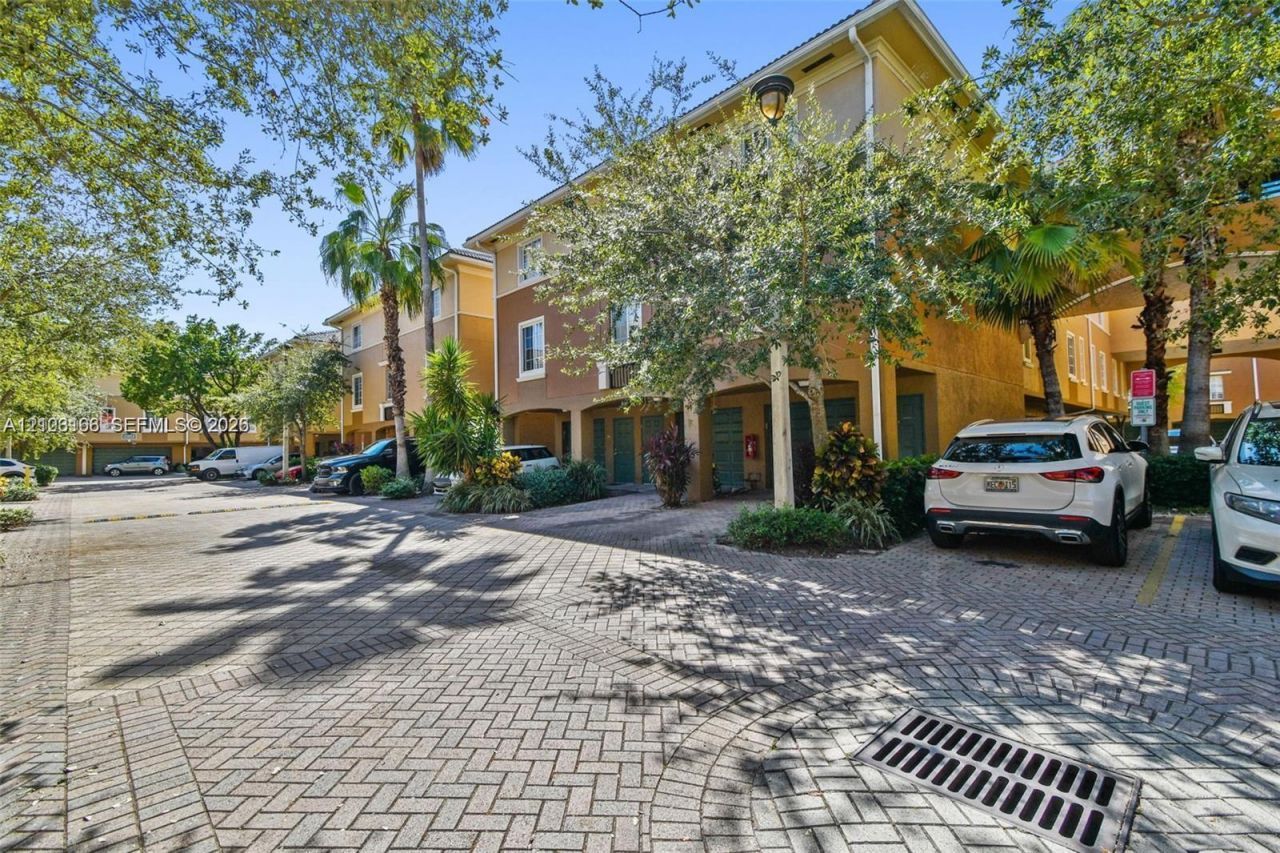 2945 NE 185th St , Unit 1407, Aventura, FL 33180 Photo