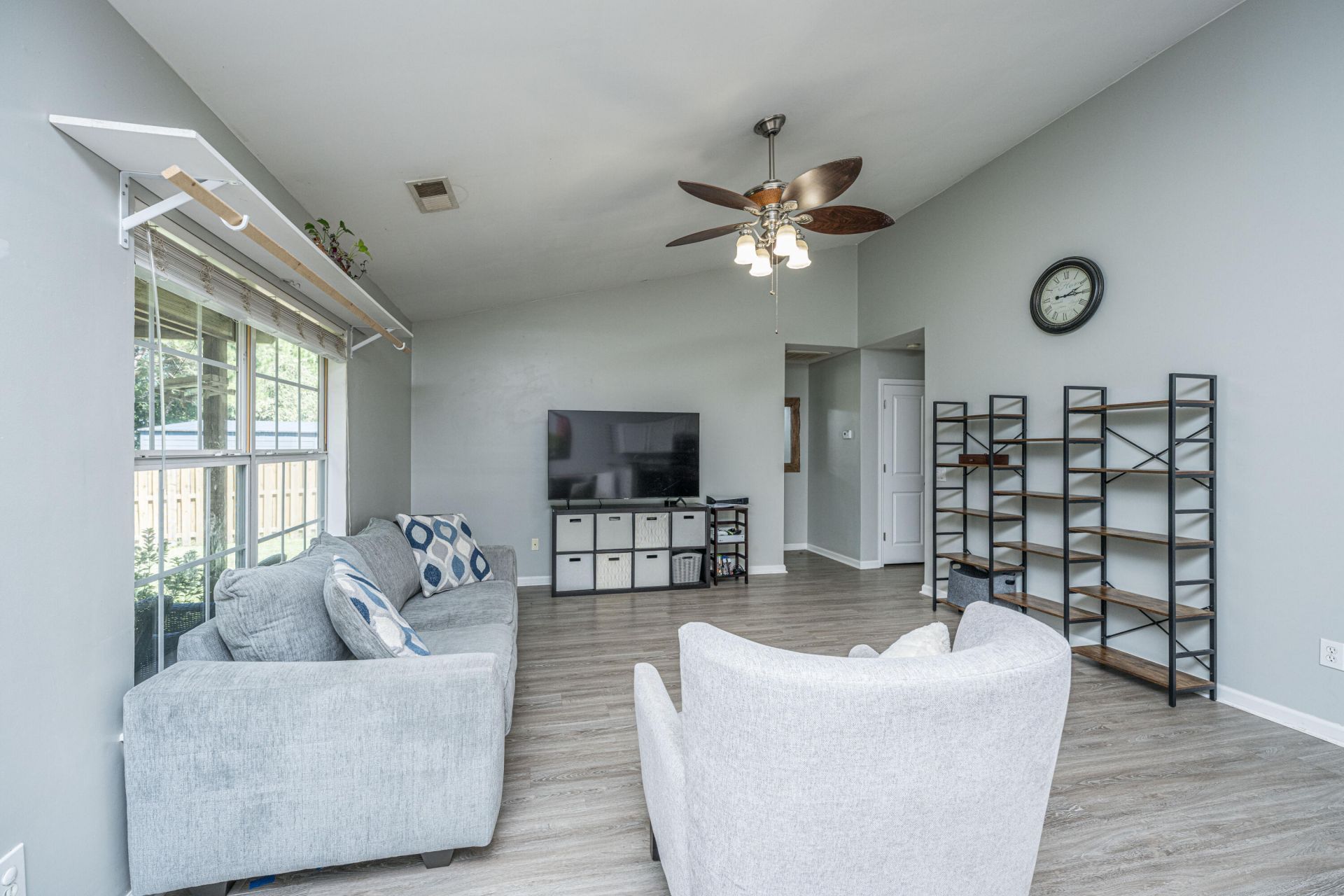9832 Stockport Circle Photo 5
