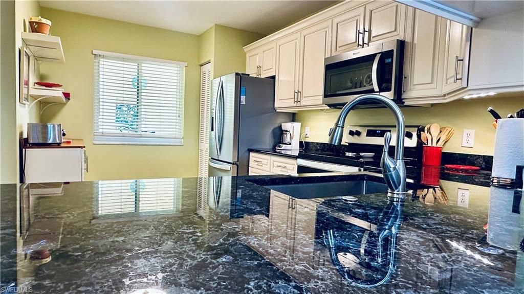 7824 Emerald Cir , Unit 104, Naples, FL 34109 Photo