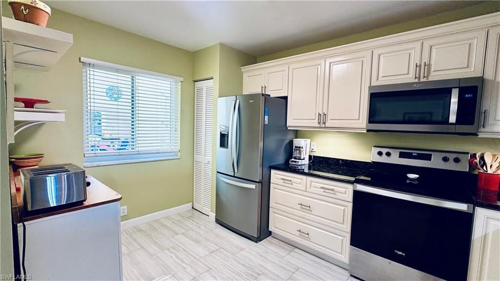7824 Emerald Cir , Unit 104, Naples, FL 34109 Photo