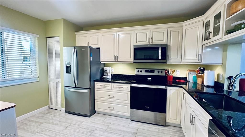 7824 Emerald Cir , Unit 104, Naples, FL 34109 Photo