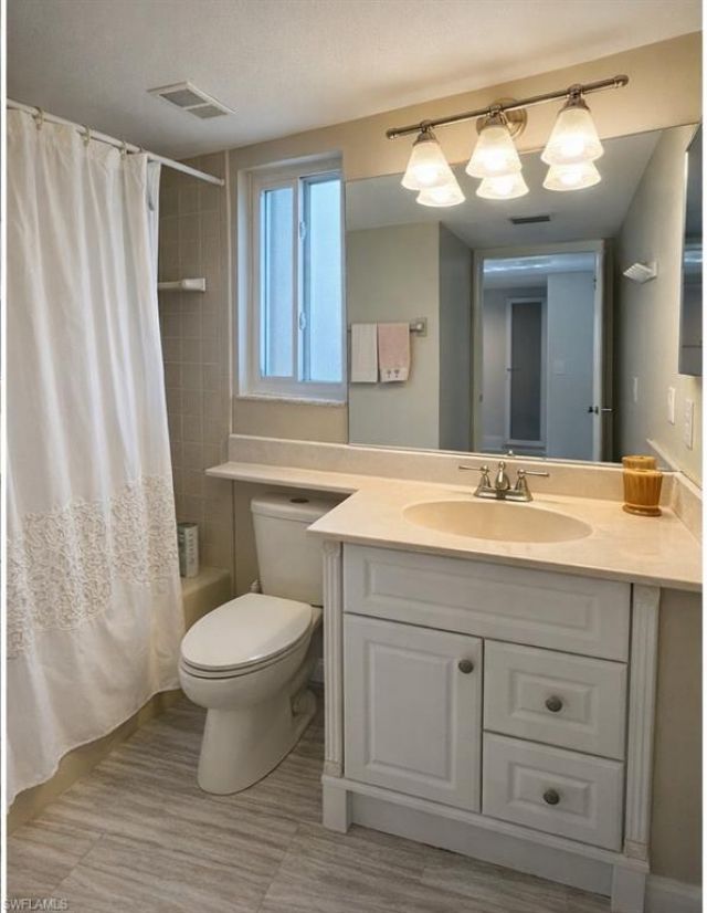 7824 Emerald Cir , Unit 104, Naples, FL 34109 Photo