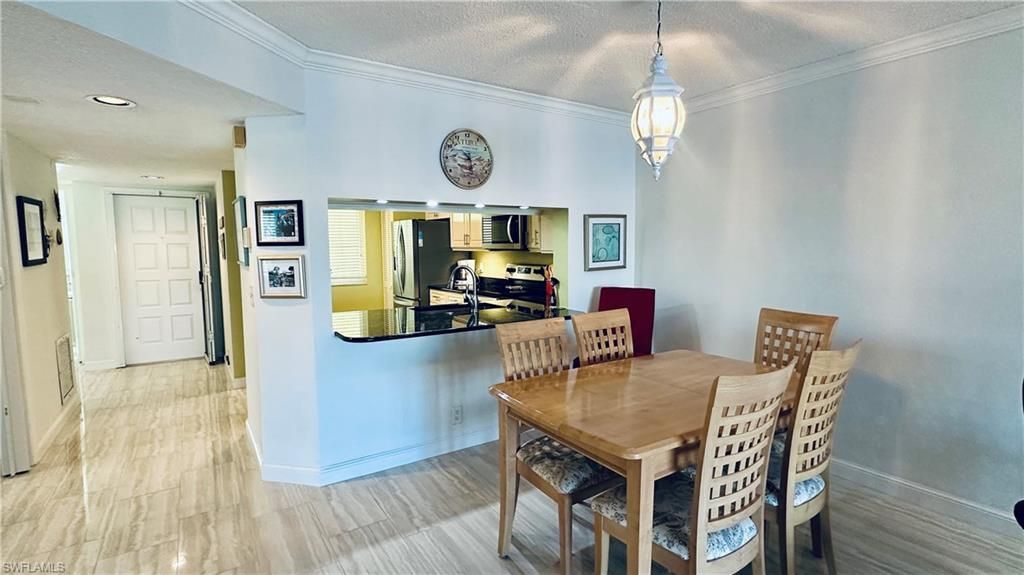 7824 Emerald Cir , Unit 104, Naples, FL 34109 Photo