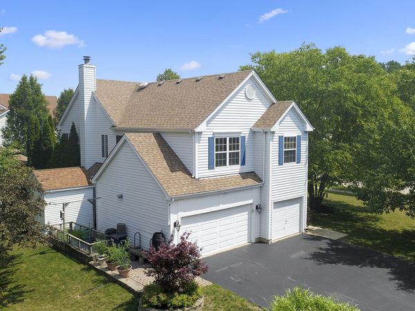 7770 Rippling Ridge Court, Gurnee, IL 60031