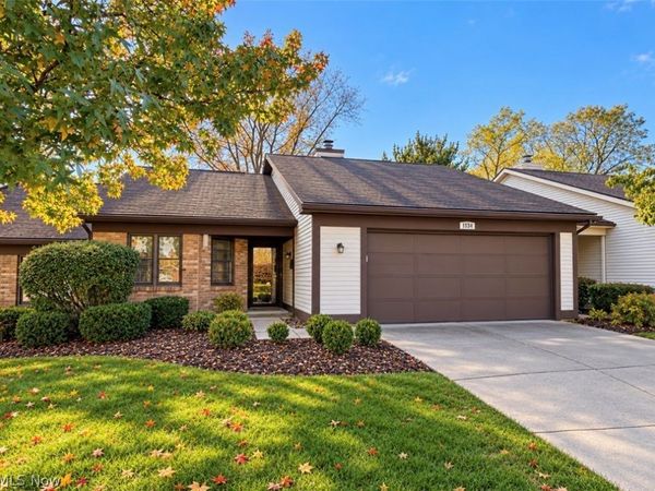 1134 S Slope, Zanesville, OH 43701