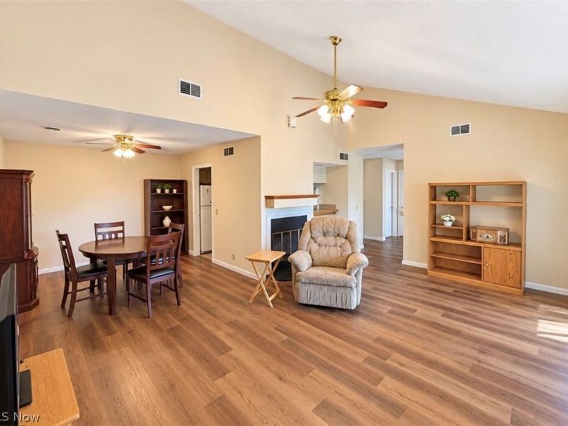 1134 S Slope, Zanesville, OH 43701 Photo 3