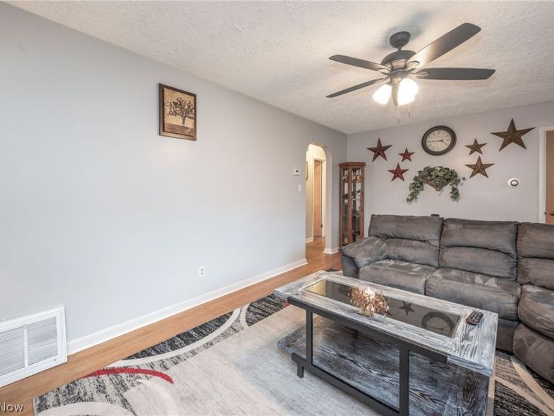 1484 Elm Grove Avenue, Akron, OH 44312 Photo 9