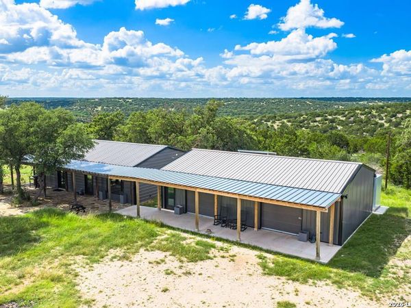 11797 Hackberry Rd, Rocksprings, TX 78880