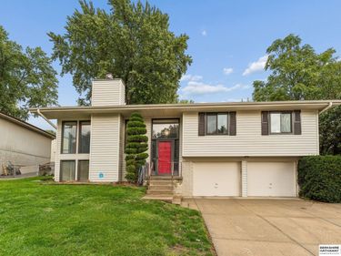 304 Rushton Drive, Bellevue, NE 68005