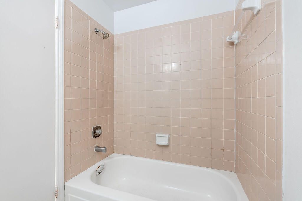 4953 Freedom Circle, Unit 302, Lake Worth, FL 33462 Photo