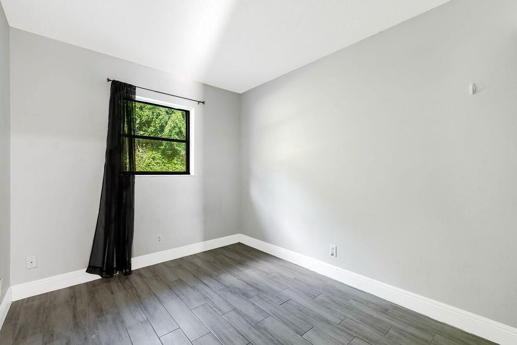 4953 Freedom Circle, Unit 302, Lake Worth, FL 33462 Photo