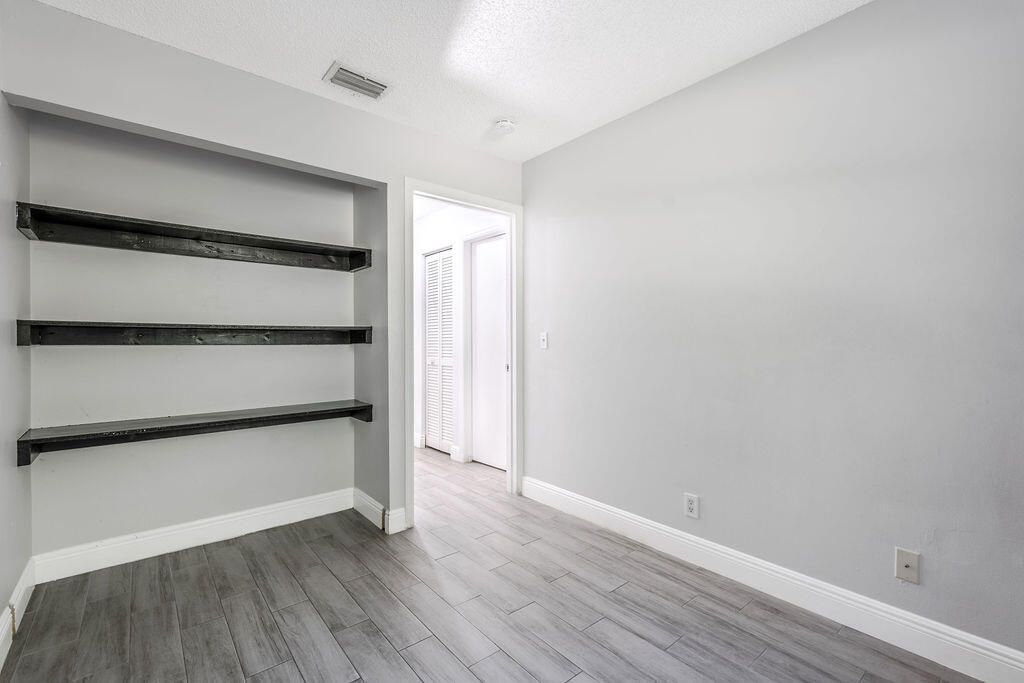 4953 Freedom Circle, Unit 302, Lake Worth, FL 33462 Photo