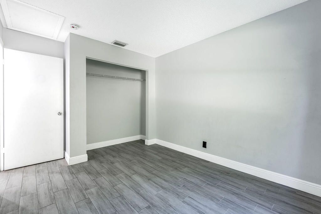 4953 Freedom Circle, Unit 302, Lake Worth, FL 33462 Photo