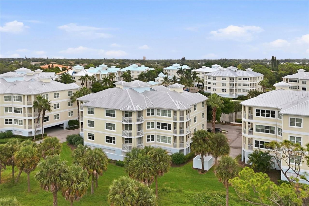 7820 34th Avenue W, Unit 201, Bradenton, FL 34209 Photo