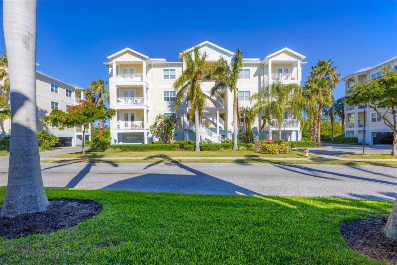 7820 34th Avenue W, Unit 201, Bradenton, FL 34209 Photo