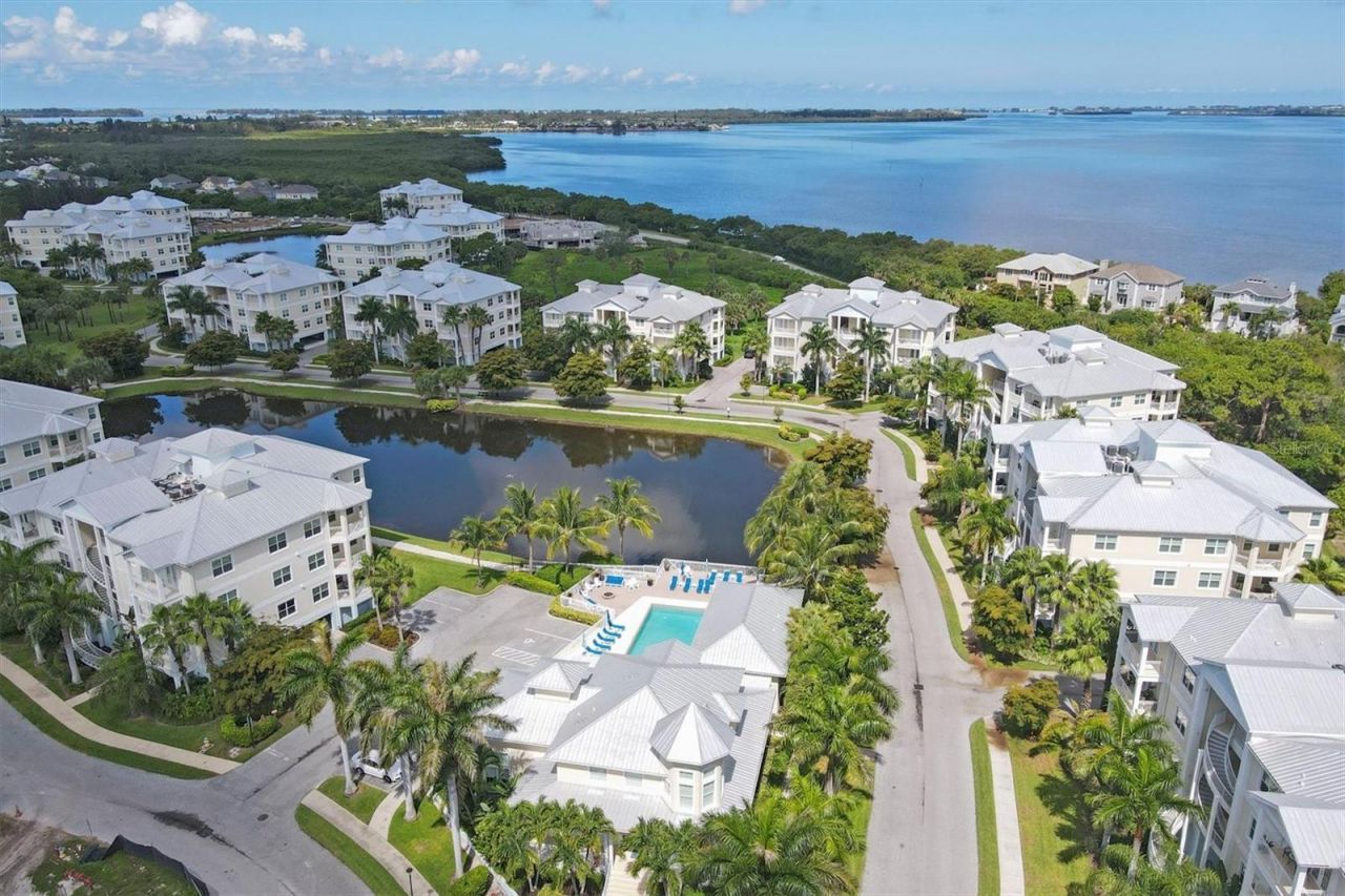 7820 34th Avenue W, Unit 201, Bradenton, FL 34209 Photo
