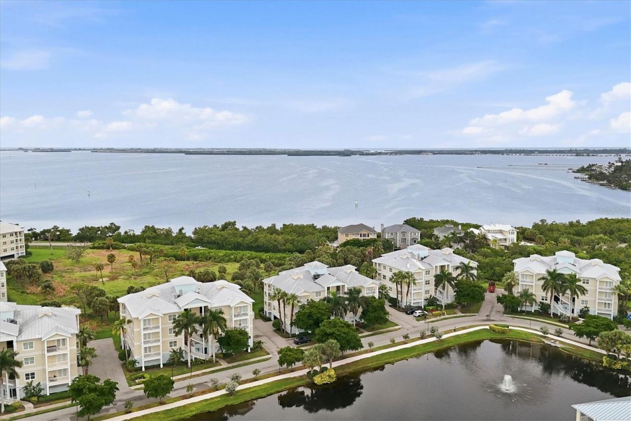 7820 34th Avenue W, Unit 201, Bradenton, FL 34209 Photo
