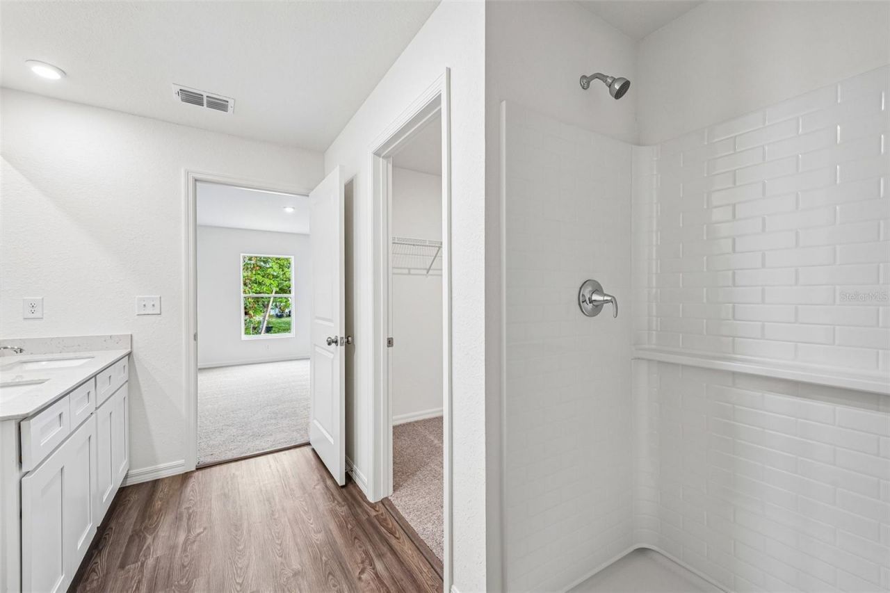 8235 97th Court , Vero Beach, FL 32967 Photo