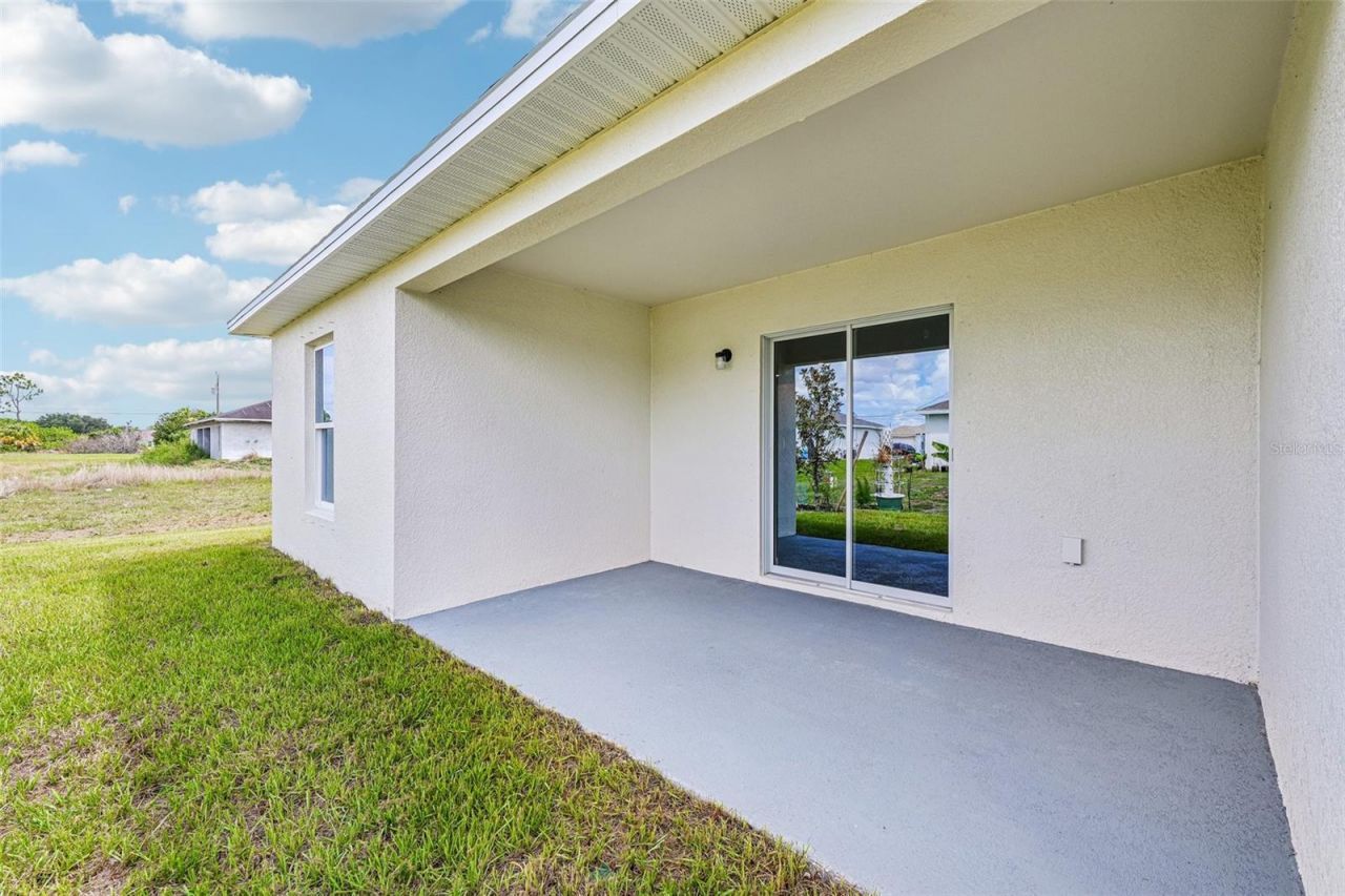 8235 97th Court , Vero Beach, FL 32967 Photo