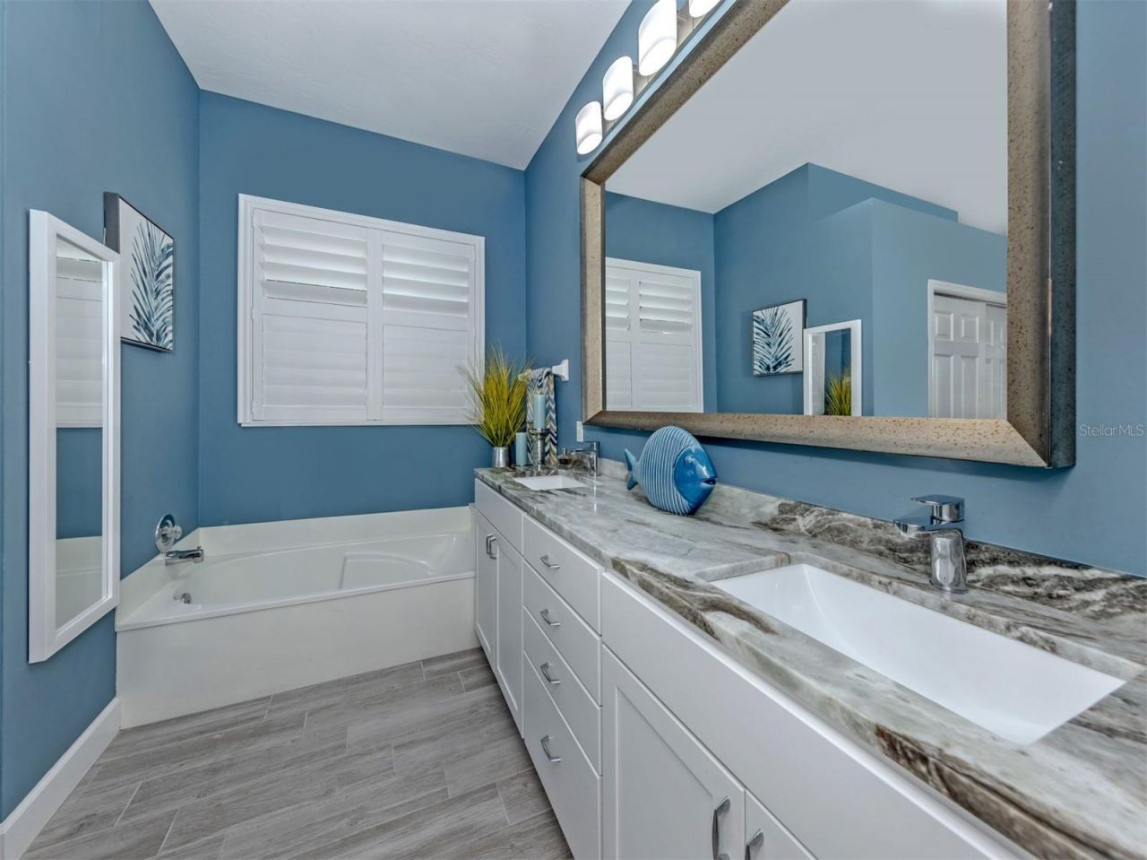 565 Fallbrook Drive , Venice, FL 34292 Photo