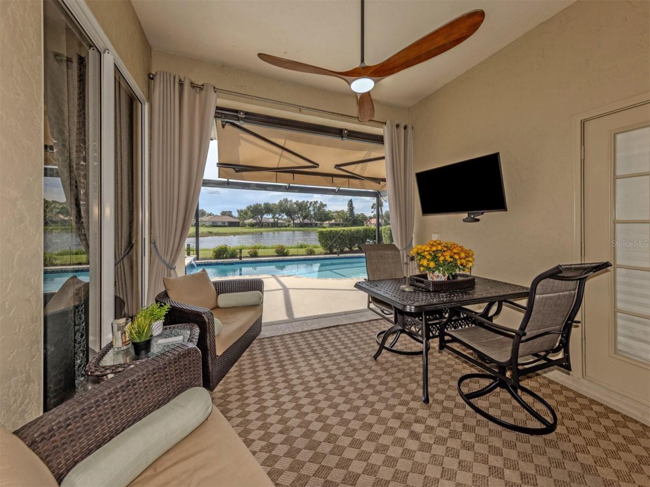 565 Fallbrook Drive , Venice, FL 34292 Photo