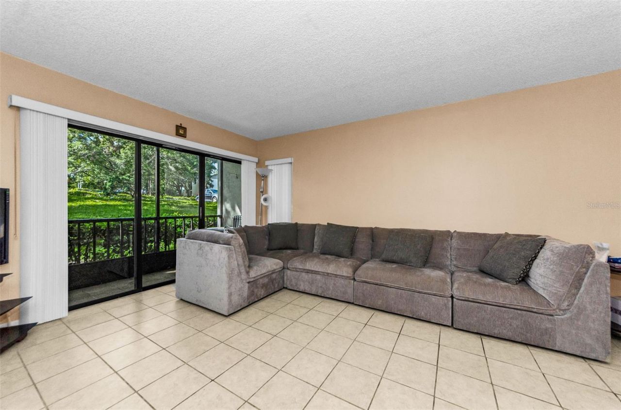 2575 Pine Ridge Way S, Unit E1, Palm Harbor, FL 34684 Photo