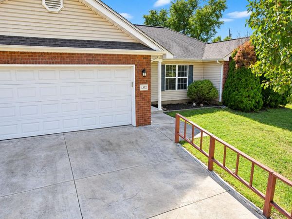 1332 Hannah Lane, Carthage, MO 64836