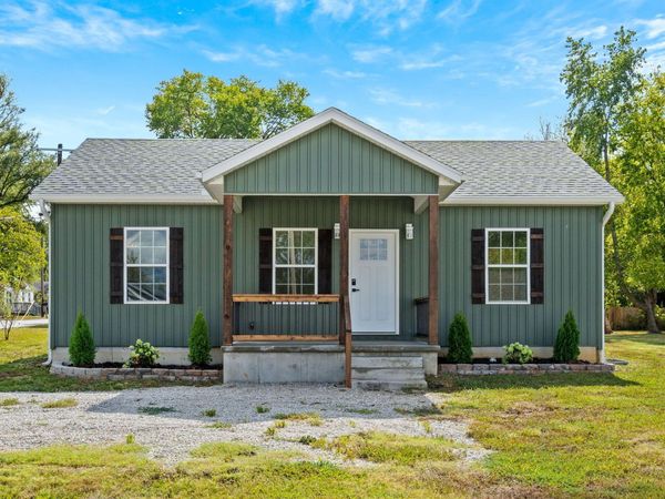 302 W Ramsey Street , Buffalo, MO 65622