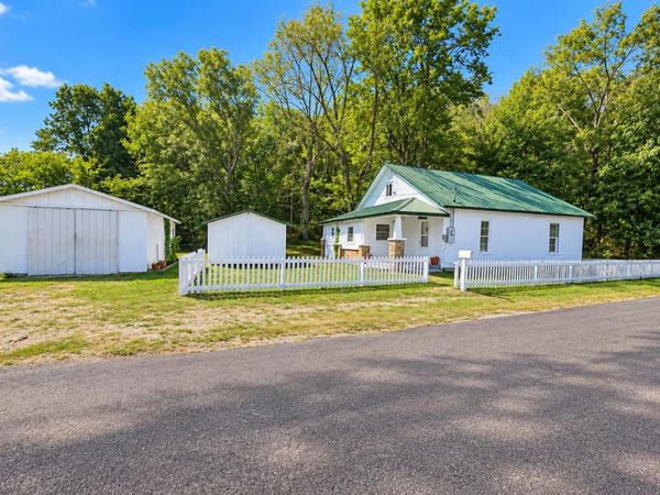 20861 Lawrence 2108 , Mt Vernon, MO 65712