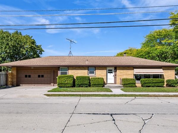 1706 Humboldt Ave, Sheboygan, WI 53081