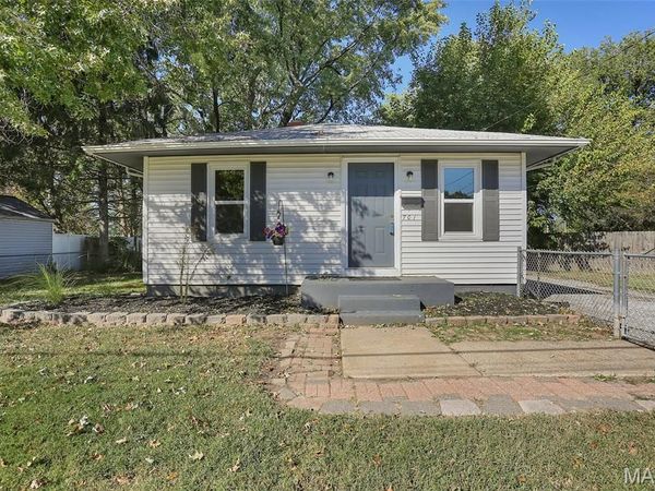 701 Victory Drive, Collinsville, IL 62234