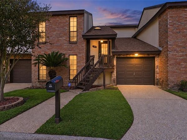 1016 SAINT JULIEN Drive, Unit 304, Kenner, LA 70065