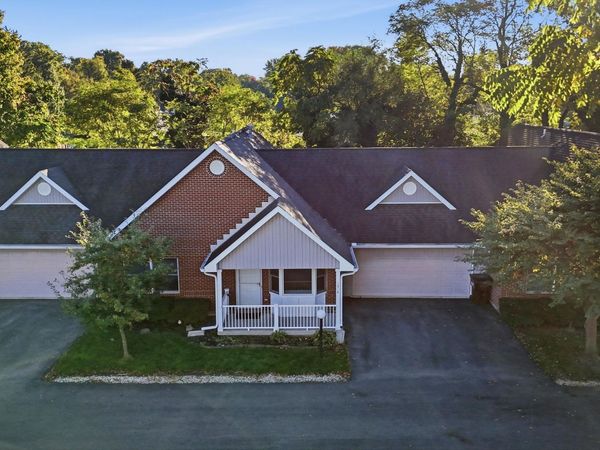 1514 E Ridgeview Circle, Springfield, OH 45504